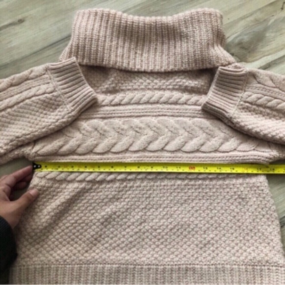 Pink Knit Oversized Turtleneck Sweater with Cable knit Details - Picture 7 of 8